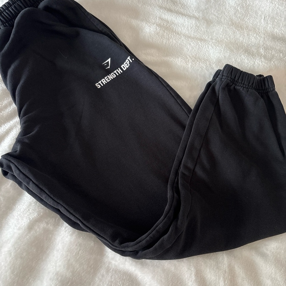 Gymshark Joggers Women’s Small Black Logo Sweatpants Athletic Lounge